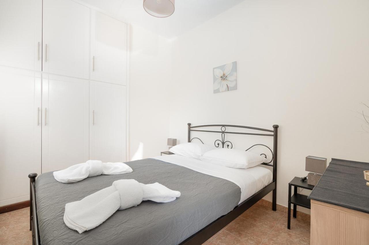 Mtc-Sfs Apartment By The Sea And Airport Pórto Ráfti 外观 照片